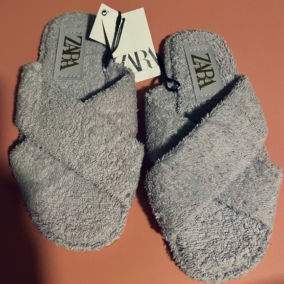 Zara slippers NWT - Picture 3 of 4